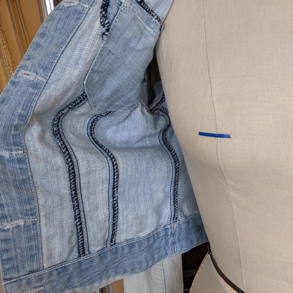 Basic denim jacket - Picture 6 of 8